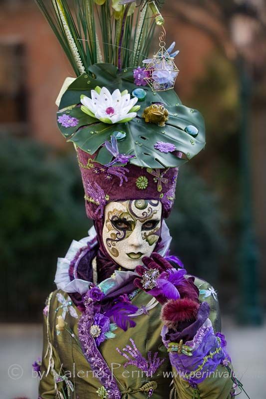 All'ingresso del castello nella stanza dei cassetti - Pagina 7 Valeri11