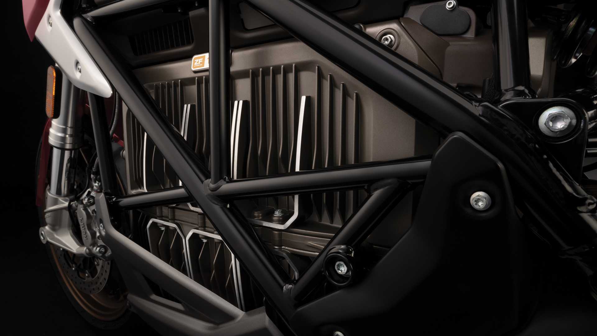 被黑寡妇骑过 这些国外电摩让国内摩友羡慕不已